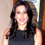 12 Pooja Bedi