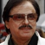 15 Sanjay Khan